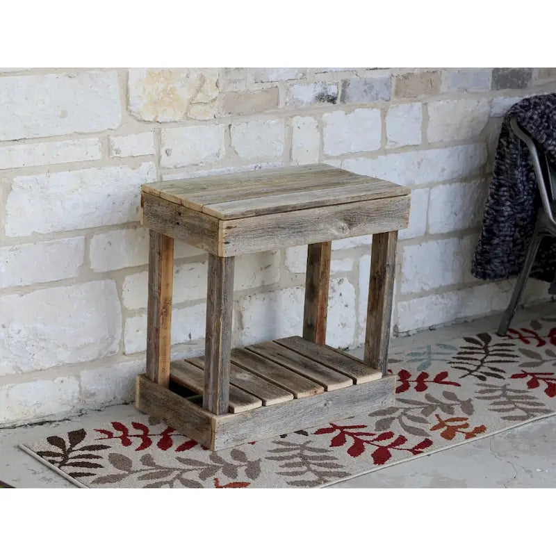Table d'appoint en bois recyclé à lattes avec étagère ouverte pour le salon